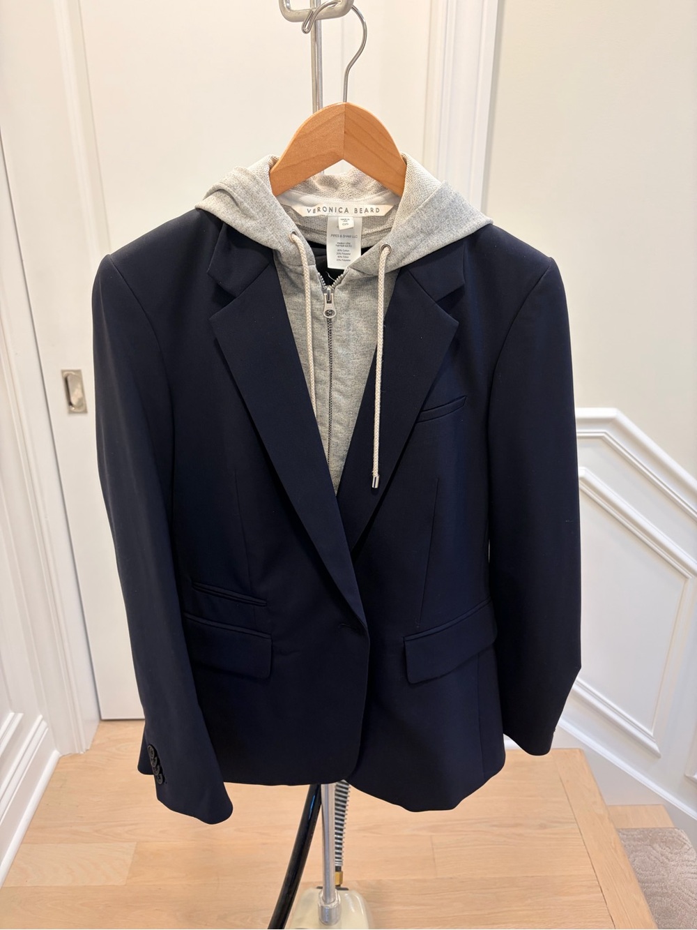 Veronica Beard Navy Blazer Size 8 with Two Dickeys